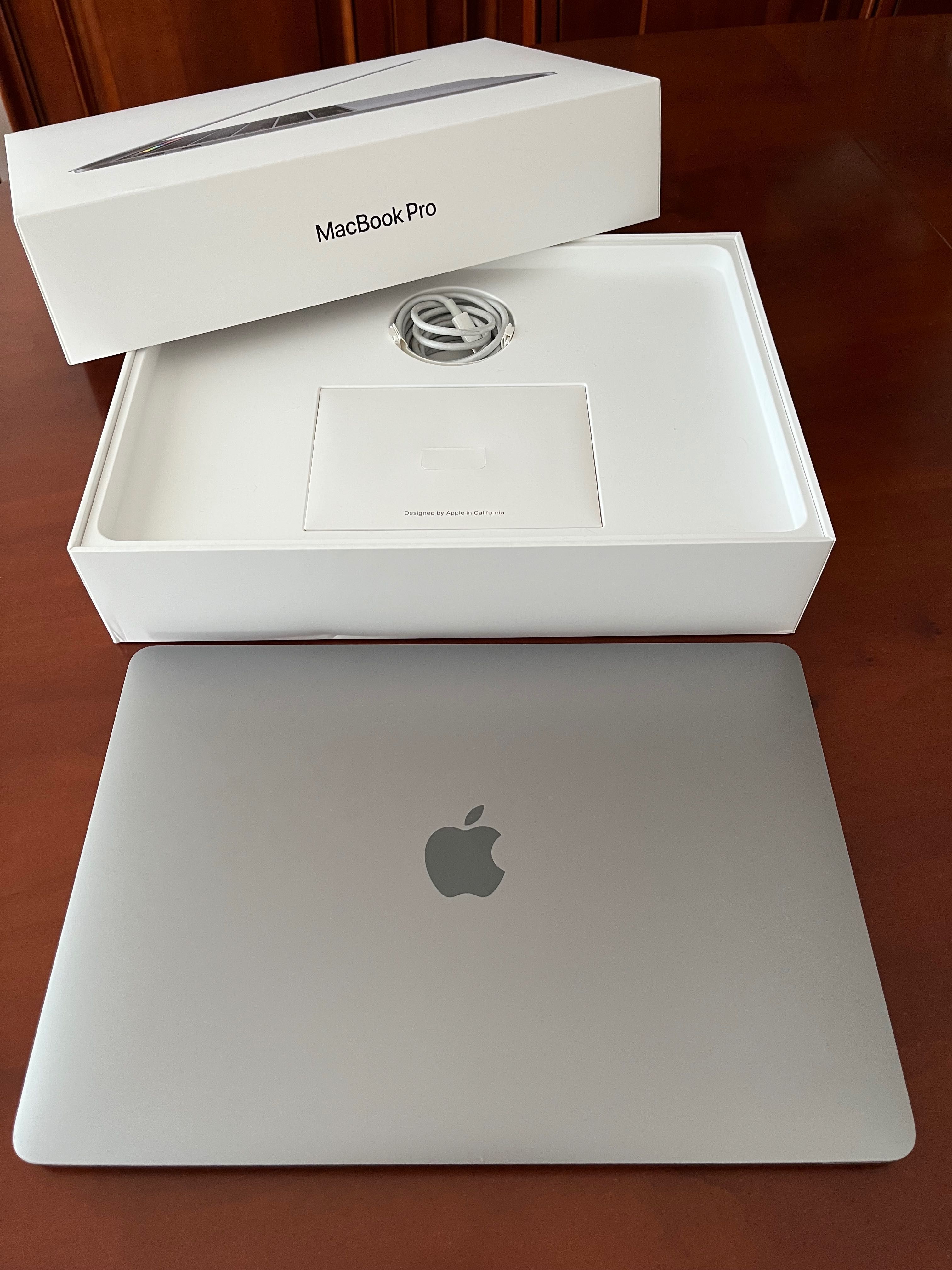 Macbook Pro 13” Touch Bar Intel Core i5 3.9 GHz RAM 8 Gb SSD 256 Gb