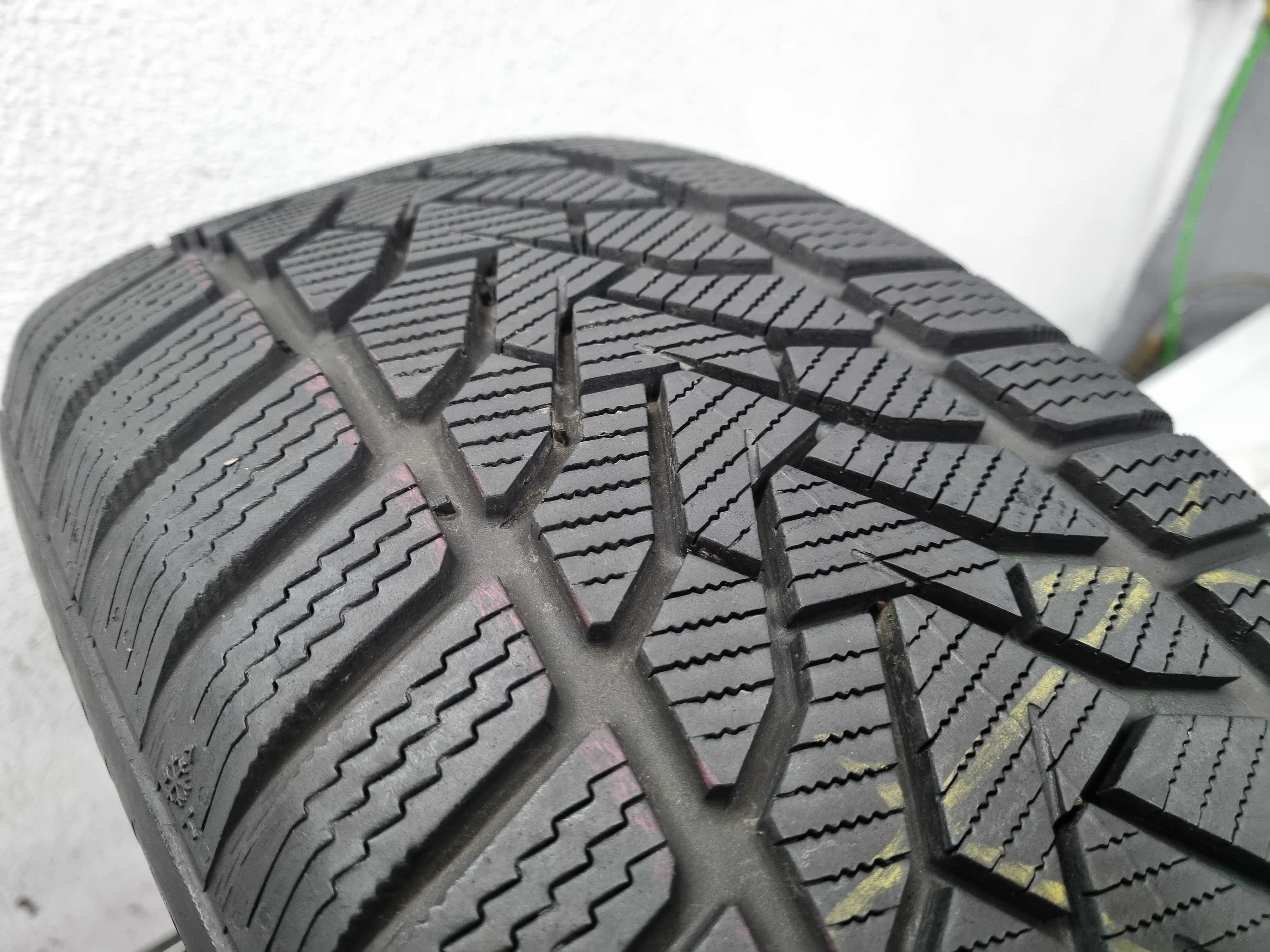 215/60/16 99H XL Uniroyal Winter Expert D.1423