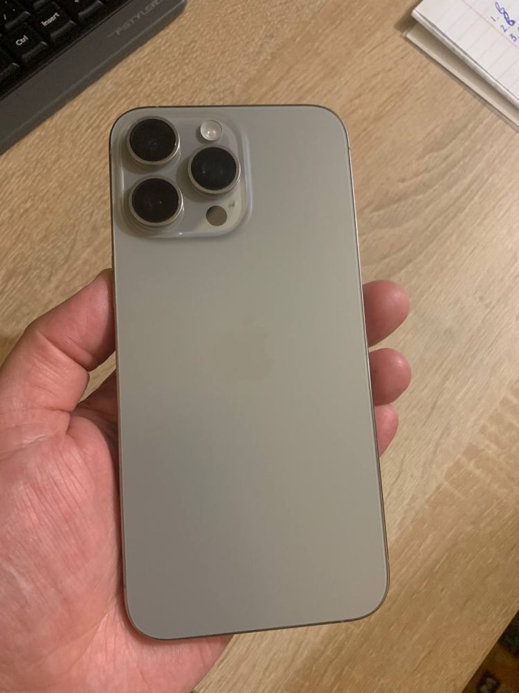 Iphone 15 pro max 256gb R sim