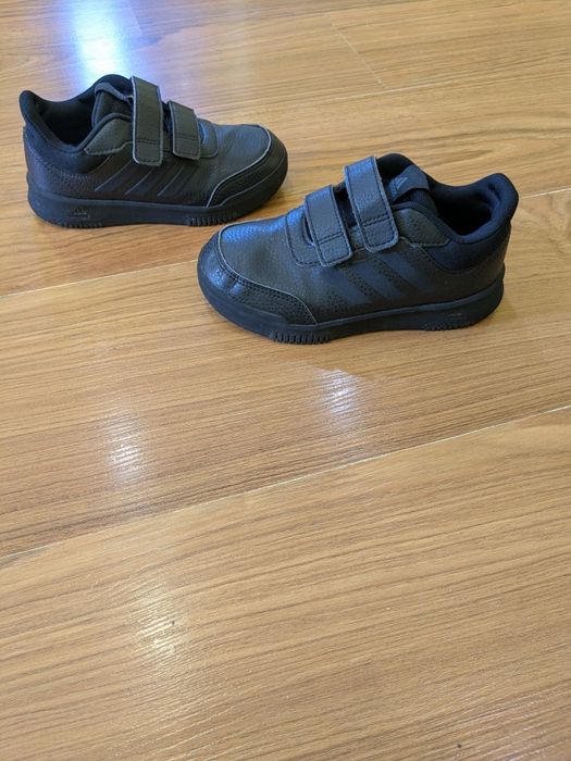 Кеди кросівки дитячі Adidas оригінал 29 р