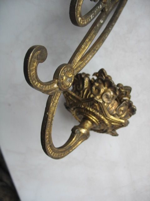 Kinkiet na świeczkę od pianina-mosiądz złocony