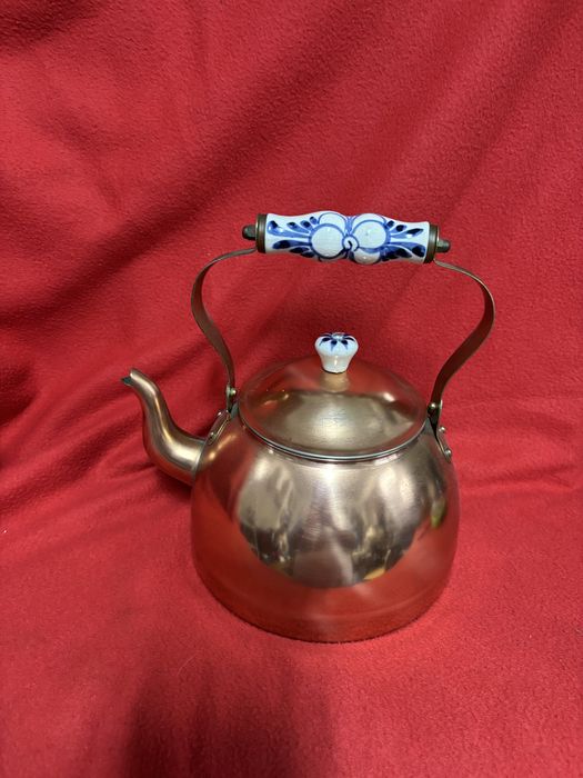 Bule em cobre grande