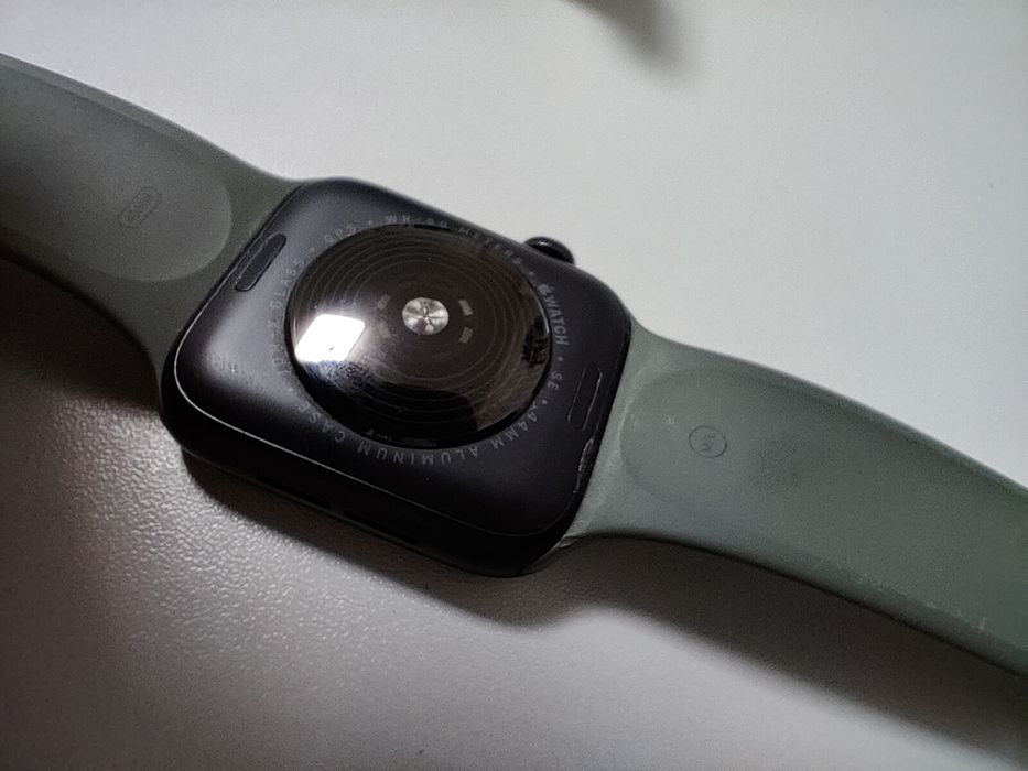 Apple Watch SE 2 44mm