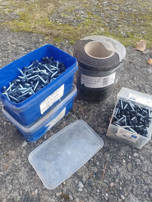 Taśma dekarska wkręty dekarskie