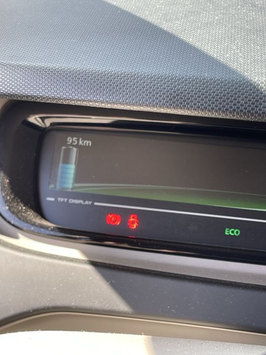 Продам Renault zoe