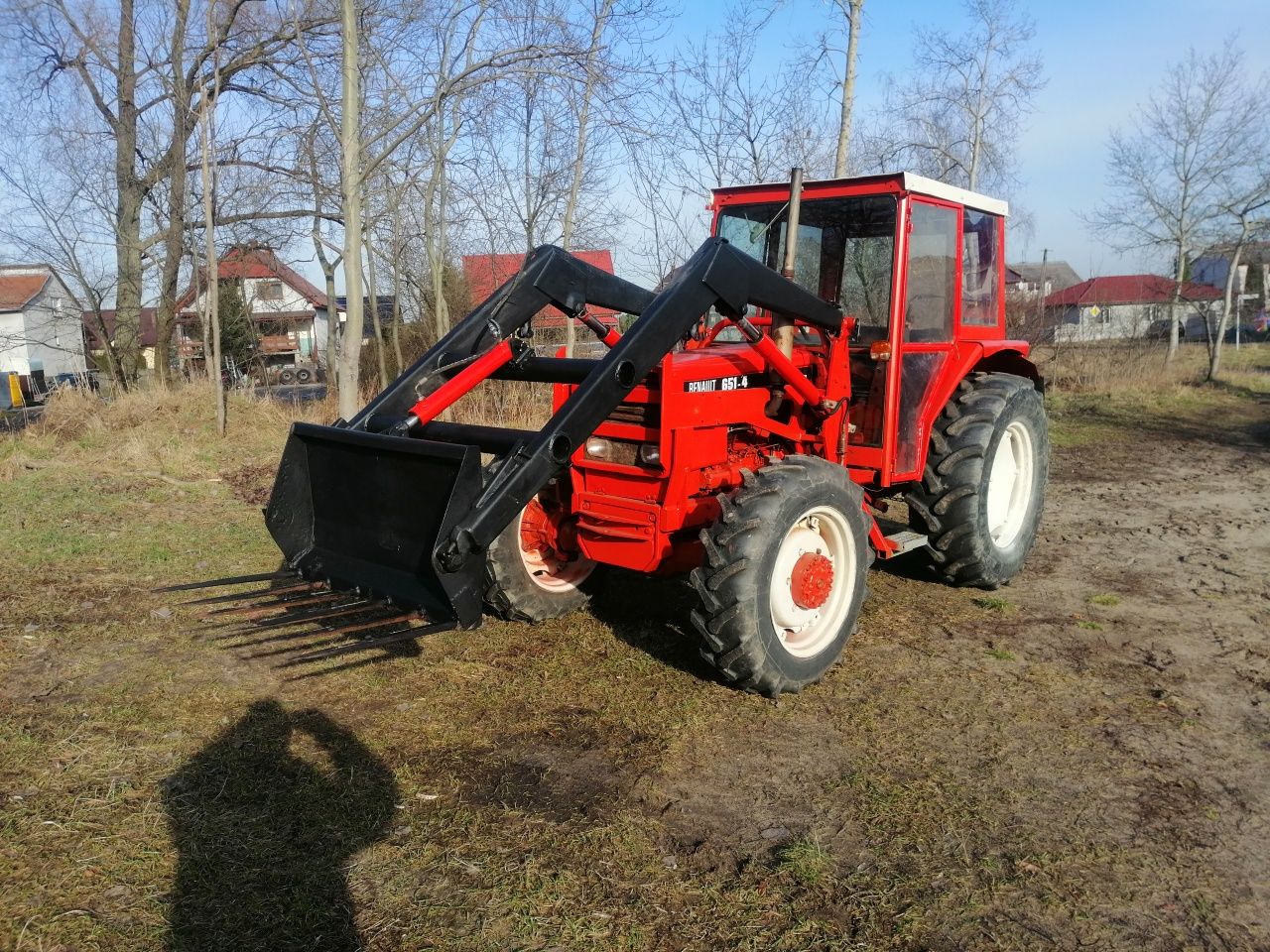 Traktor ciagnik rolniczy renault 651-4 4x4