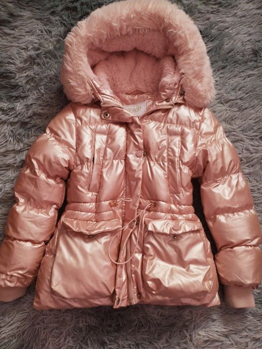 Куртка для дівчинки