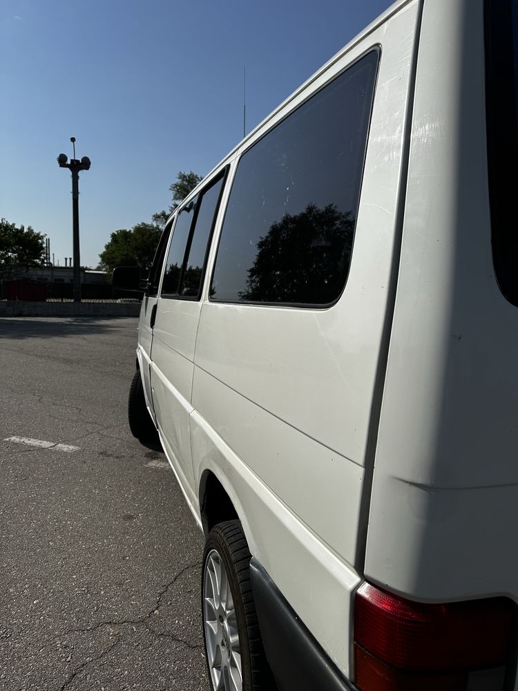 Volkswagen transporter 2.4 дизель