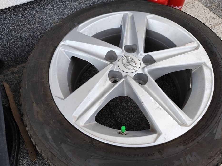 Toyota Corolla e21 Koła zimowe 2022r Oryginał