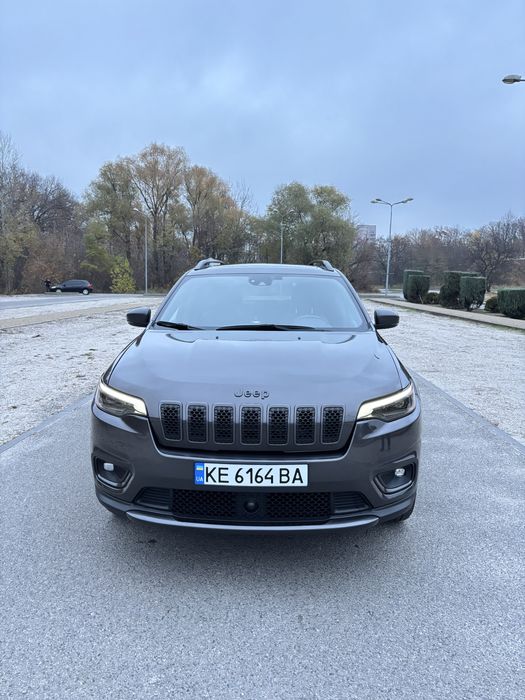 Jeep Cherokee 2021 3.2 бензин