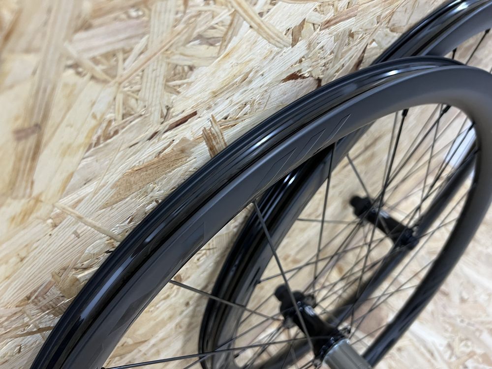 Rodas estrada disco carbono Novatec R3 NOVAS