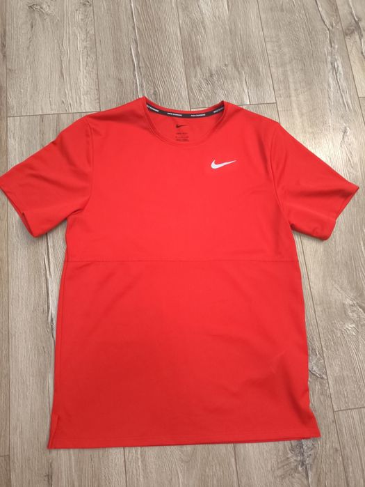 Nike Running – Breathe Run – Czerwony T-shirt