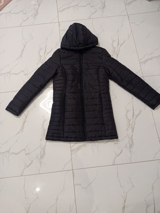 Куртка жіноча , подовжена. Весна - осінь