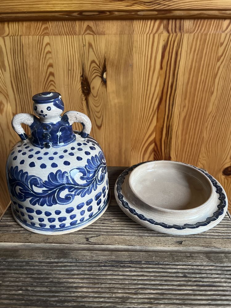 Sprzedam ceramiczny sygnowany pojemnik w kształcie BABY.