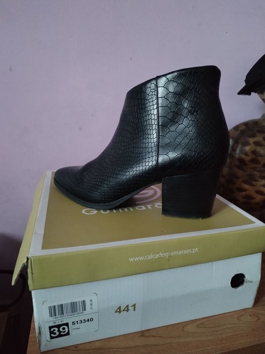 Calçado 10€ /cada