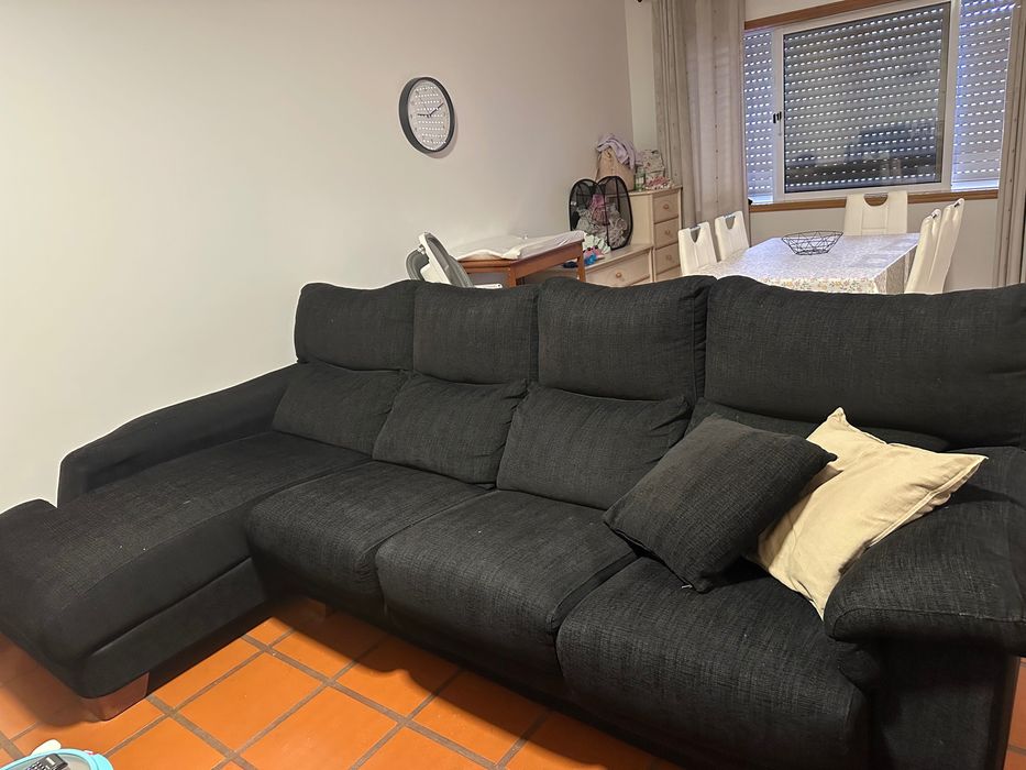 Vendo sofá chaise long +3 lugares