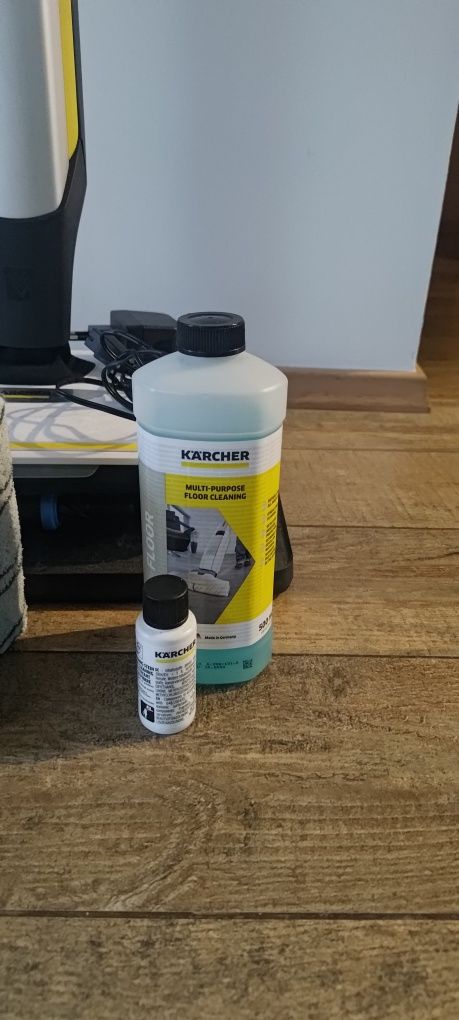 Mop elektryczny KARCHER FC 7 Premium Home Line 1.055-760.0