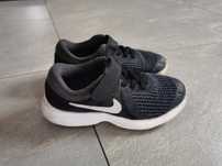 Nike Revolution 27 buty sportowe 27.5 adidasy chłopięce dziecięce