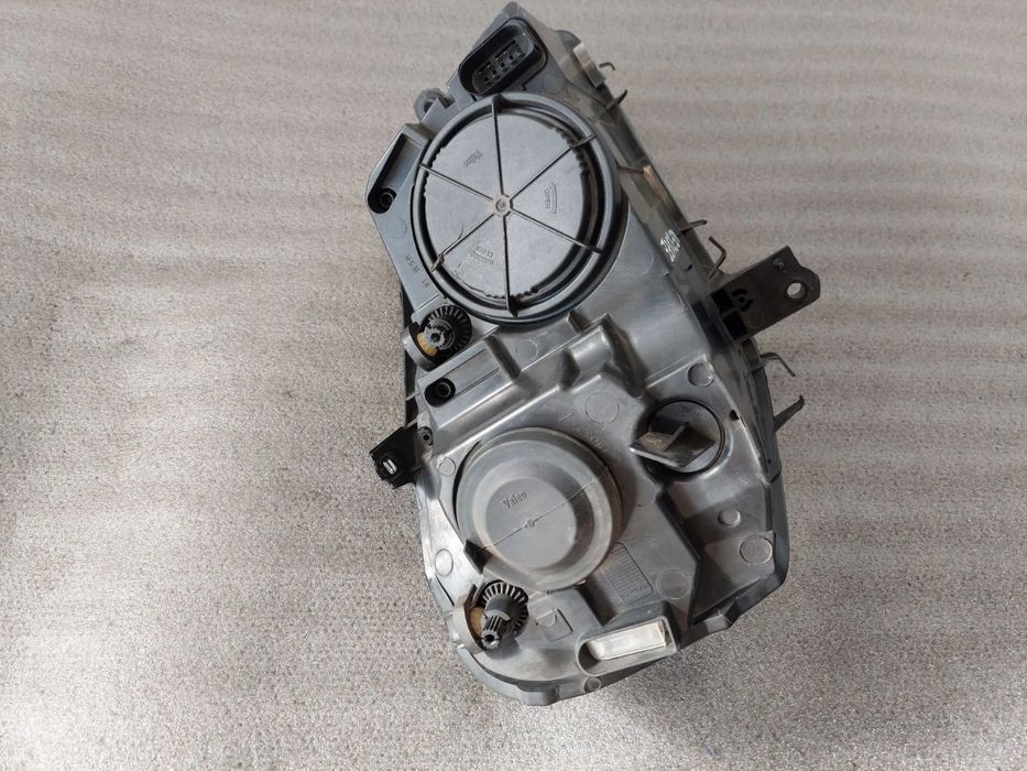 Ótica / farol esquerda VOLKSWAGEN Polo (9N)