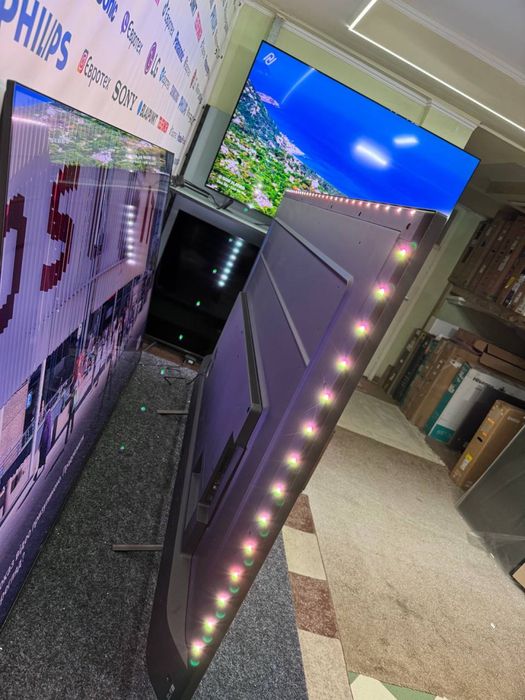 ТОП телевізор Philips75PUS8108/12 4K,3-side ambilight