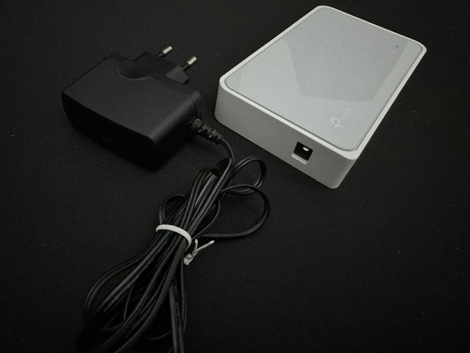 Switch TP-Link TL-SF1008D