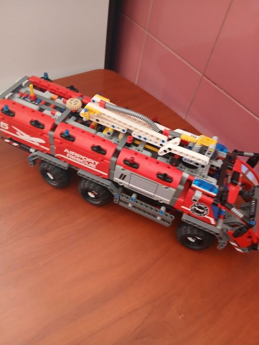 Продам Лего technic 42068 конструктор лего техник