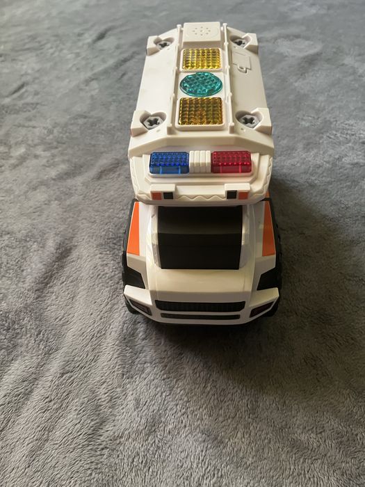 Дитяча іграшка автомобіль