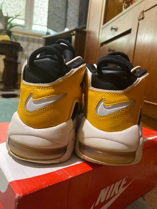 Продам снікерси NIKE