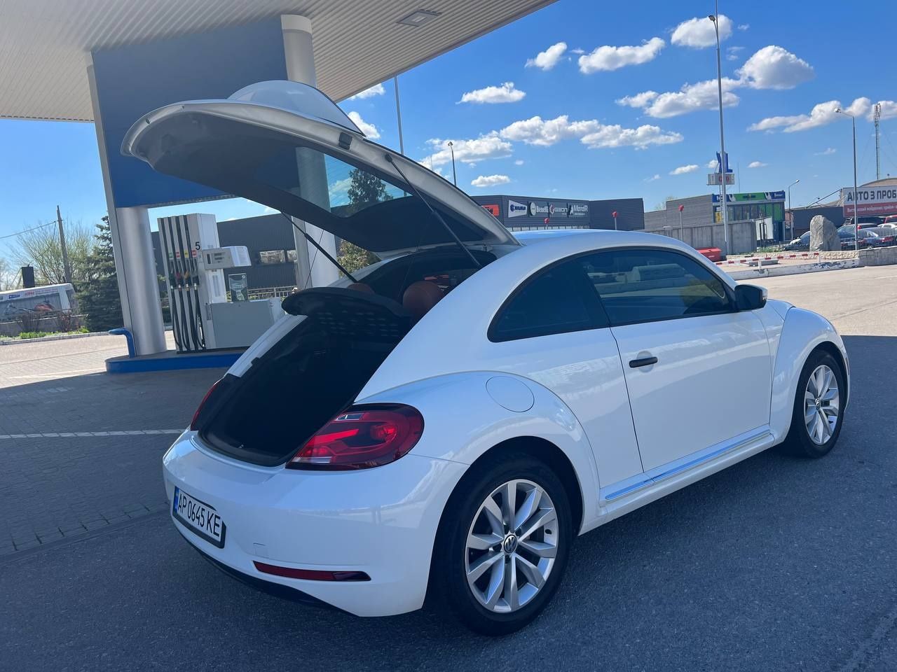 Продам Volkswagen Beetle