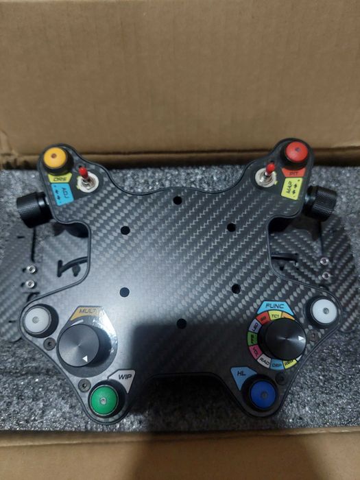 Hub para volante simracing Logitech, Thrustmaster