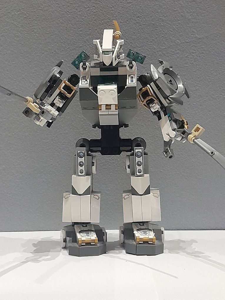 Lego mech Zane 70737