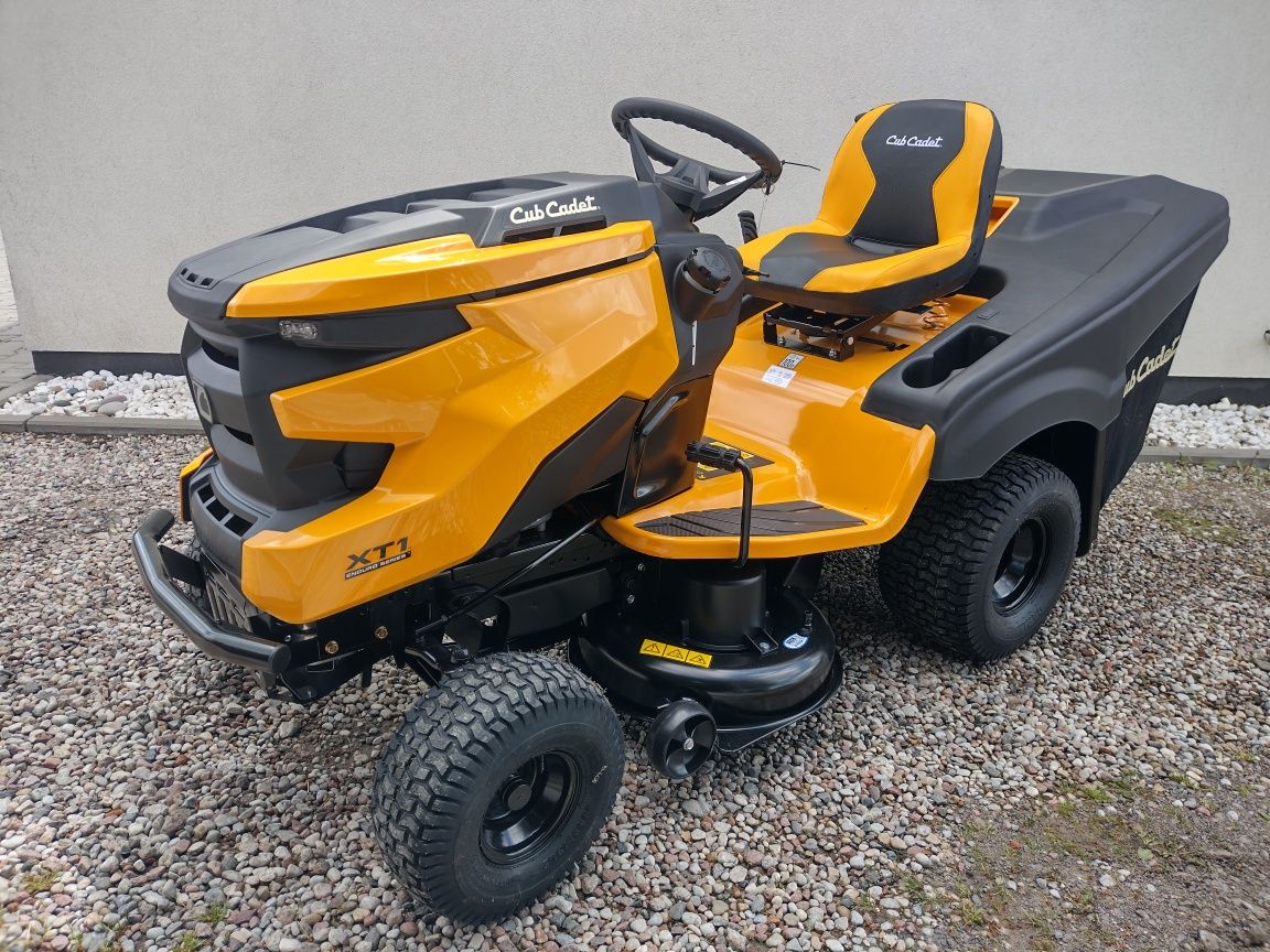 Nowy traktorek kosiarka Cub Cadet XT1 Or106 kosz centralny kiprowany