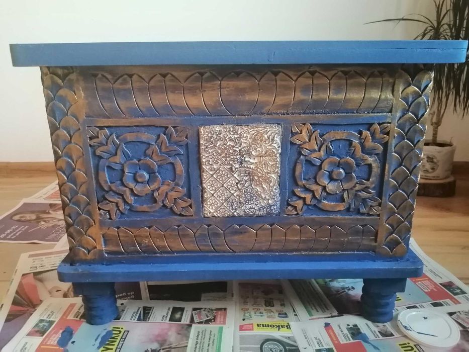 Indyjska skrzynia, lite drewno (Palisander)