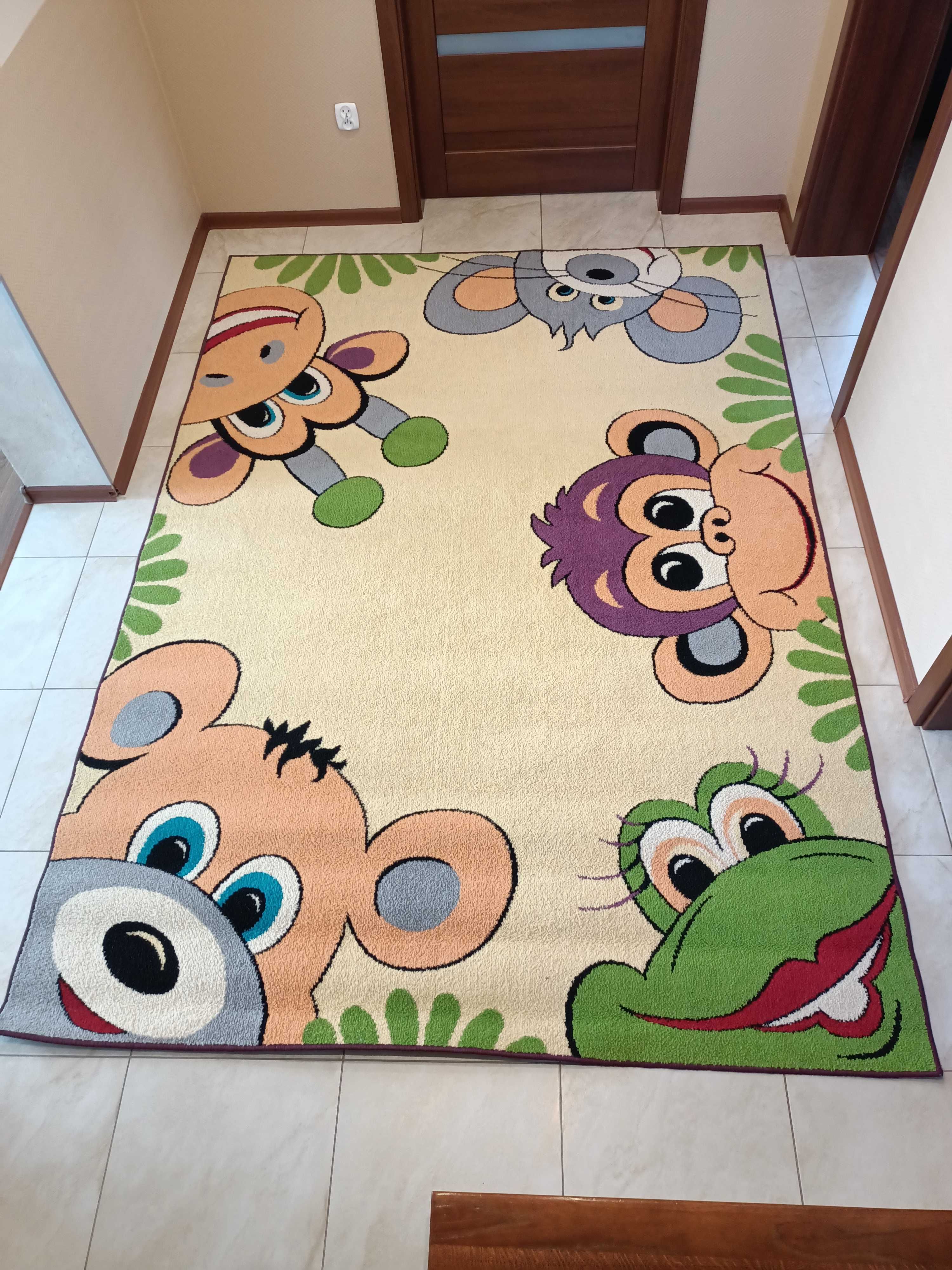 Śliczny dywan dziecięcy