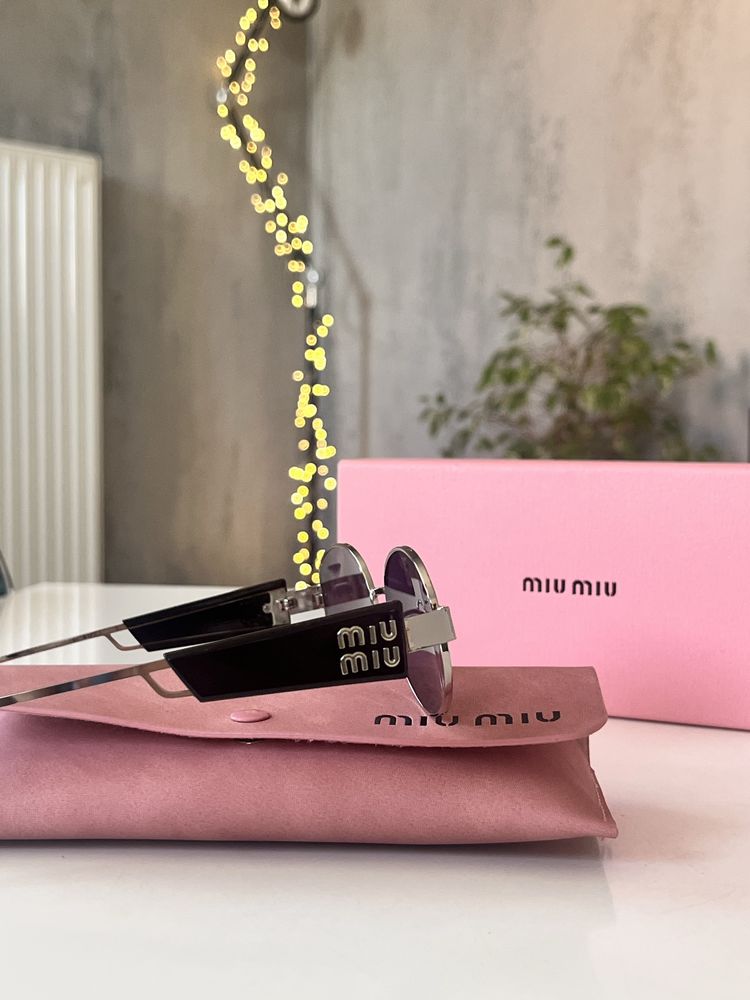 Okulary przeciwsłoneczne Miu Miu