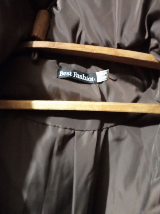 Жіноча зимова куртка