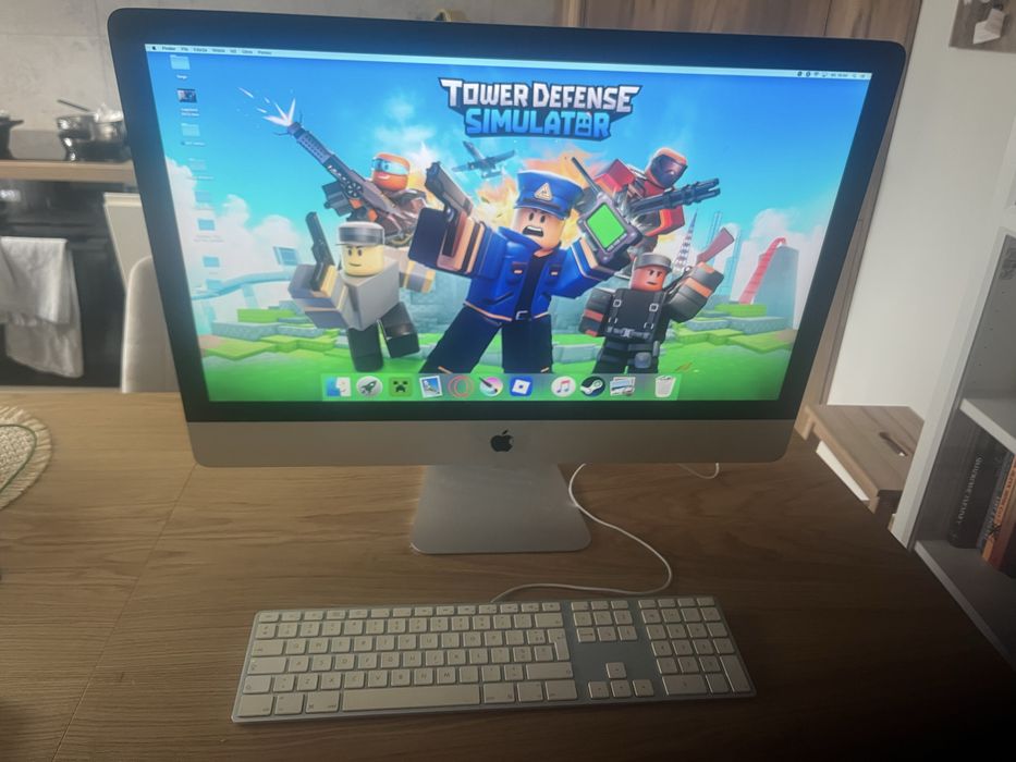 MacOS Catalina iMac Apple 27”