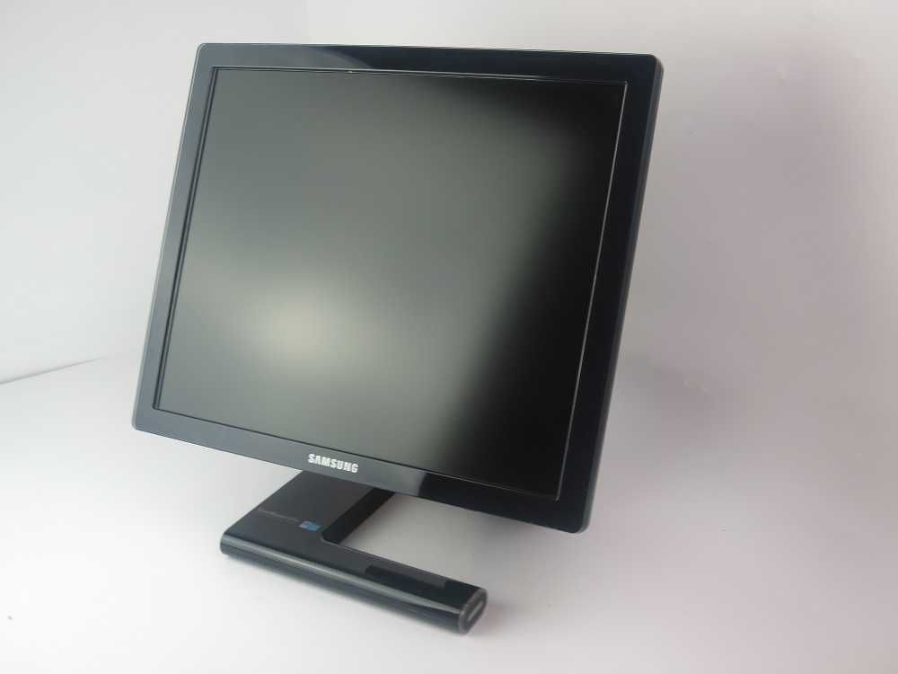 monitor SAMSUNG Sync Master 971p