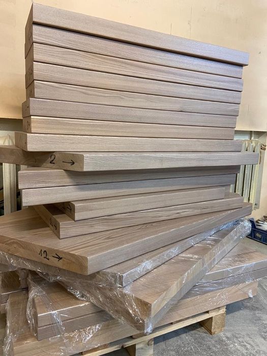 Schody, stopnie drewniane. Producent