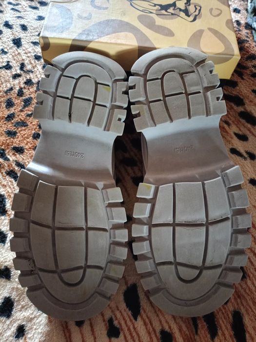 Демосезонные кожаные кроссовки Lonza 37/38 p. 24 см