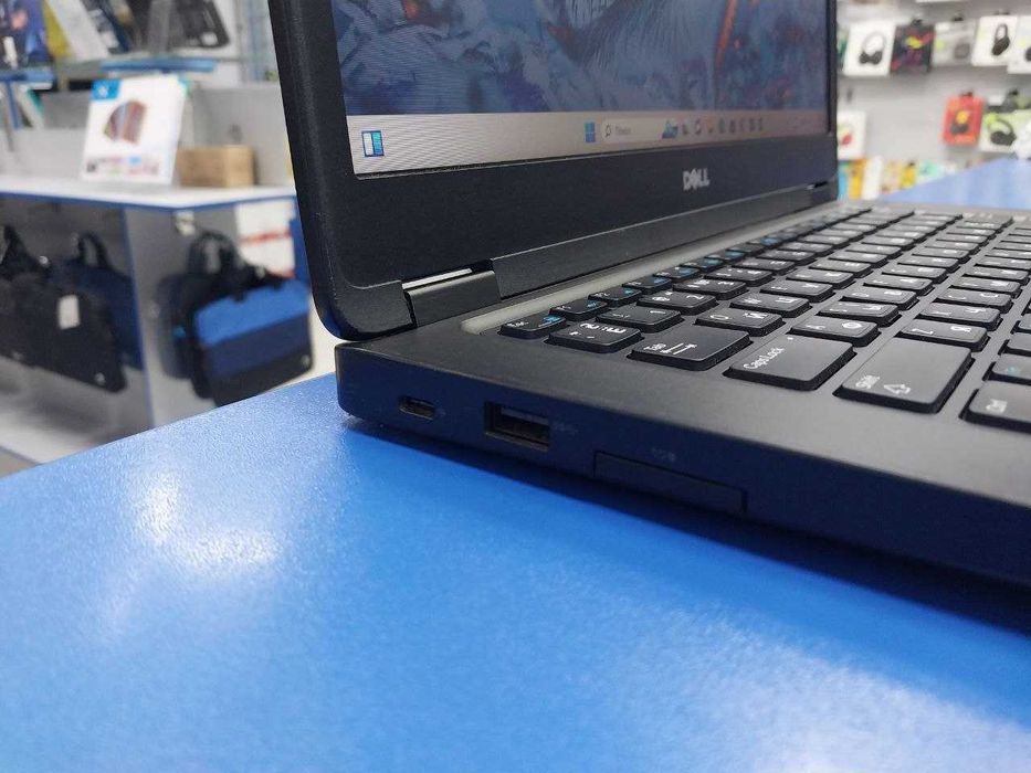 Ноутбук Dell 5490 хороший стан (чотириядерний) ПОТУЖНИЙ!