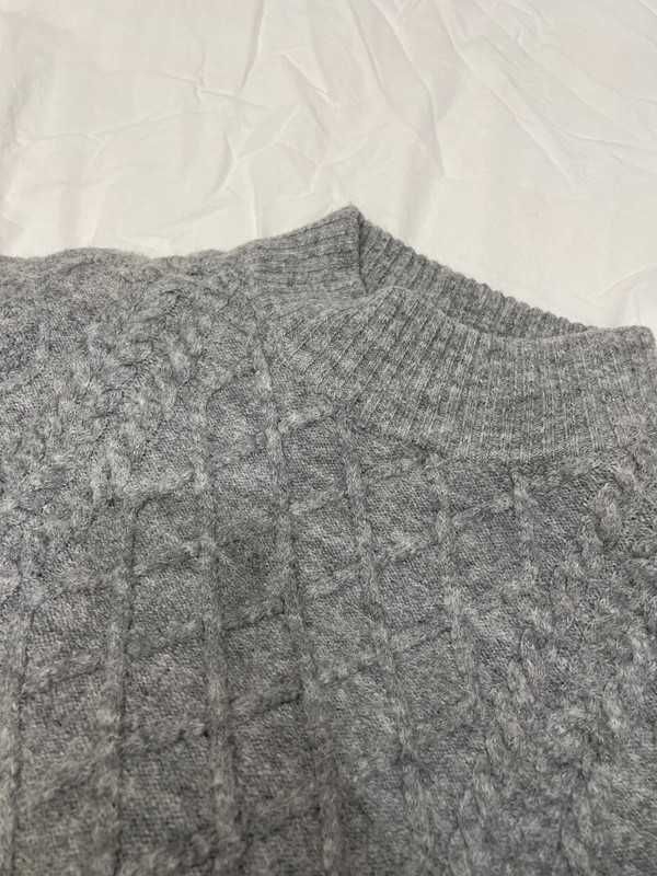 Sweter w warkocze szary Answear