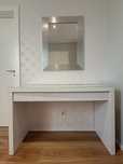 Toucador/consola IKEA MALM e espelho
