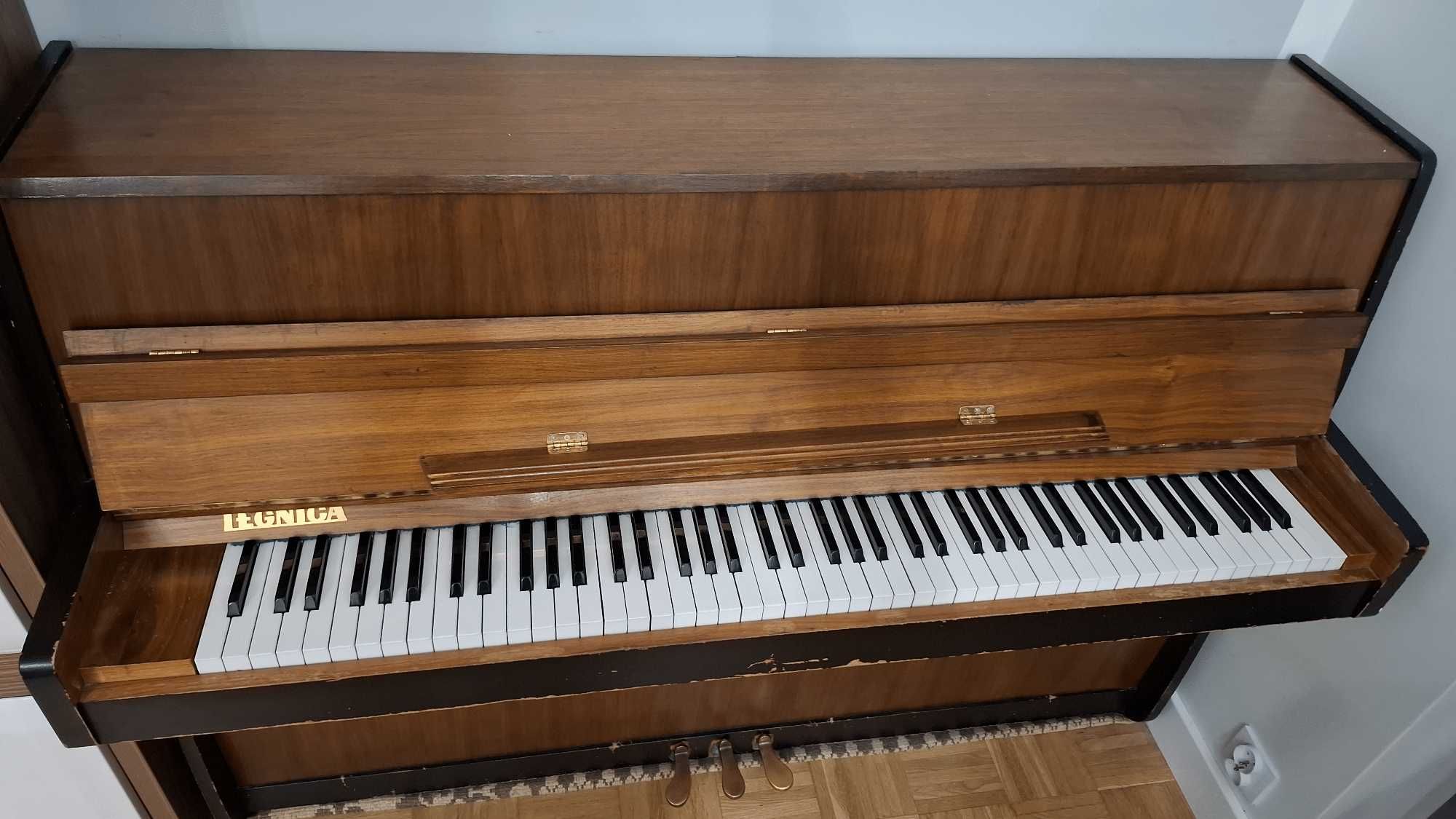 Pianino akustyczne "Legnica"