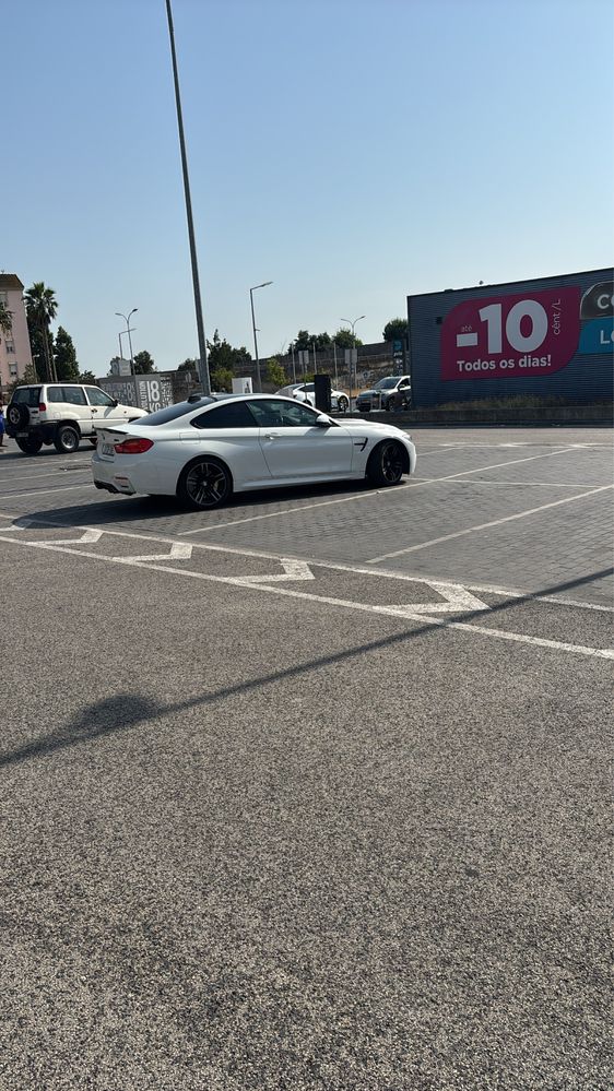 Bmw m4 full extras aceito trocas ou retomas
