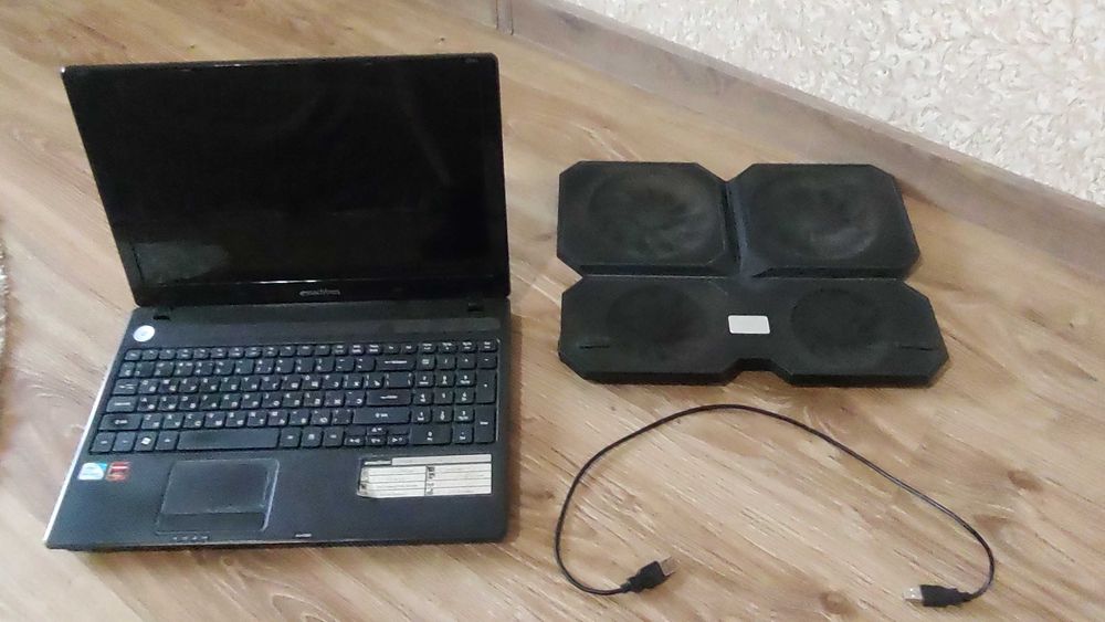 Ноутбук  Emachines E732ZG
