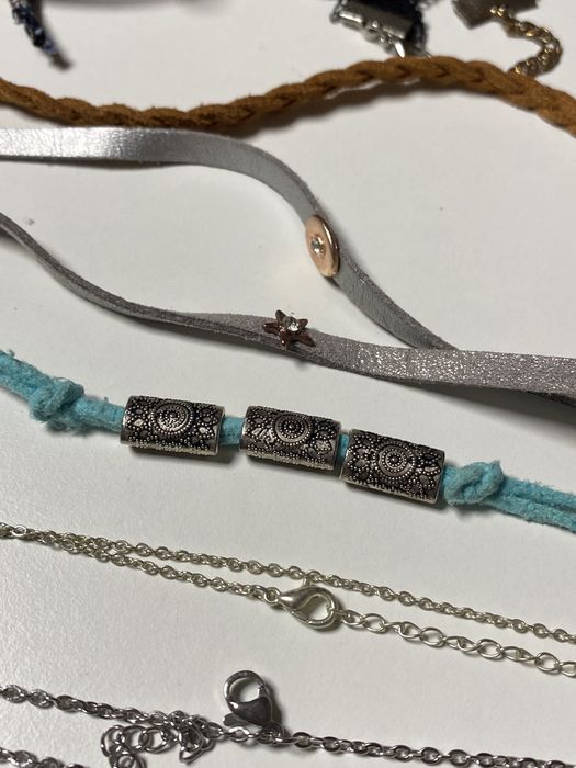 Colares e choker diversos
