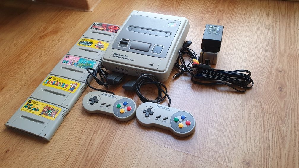 Konsola Nitendo Super Famicom SNES