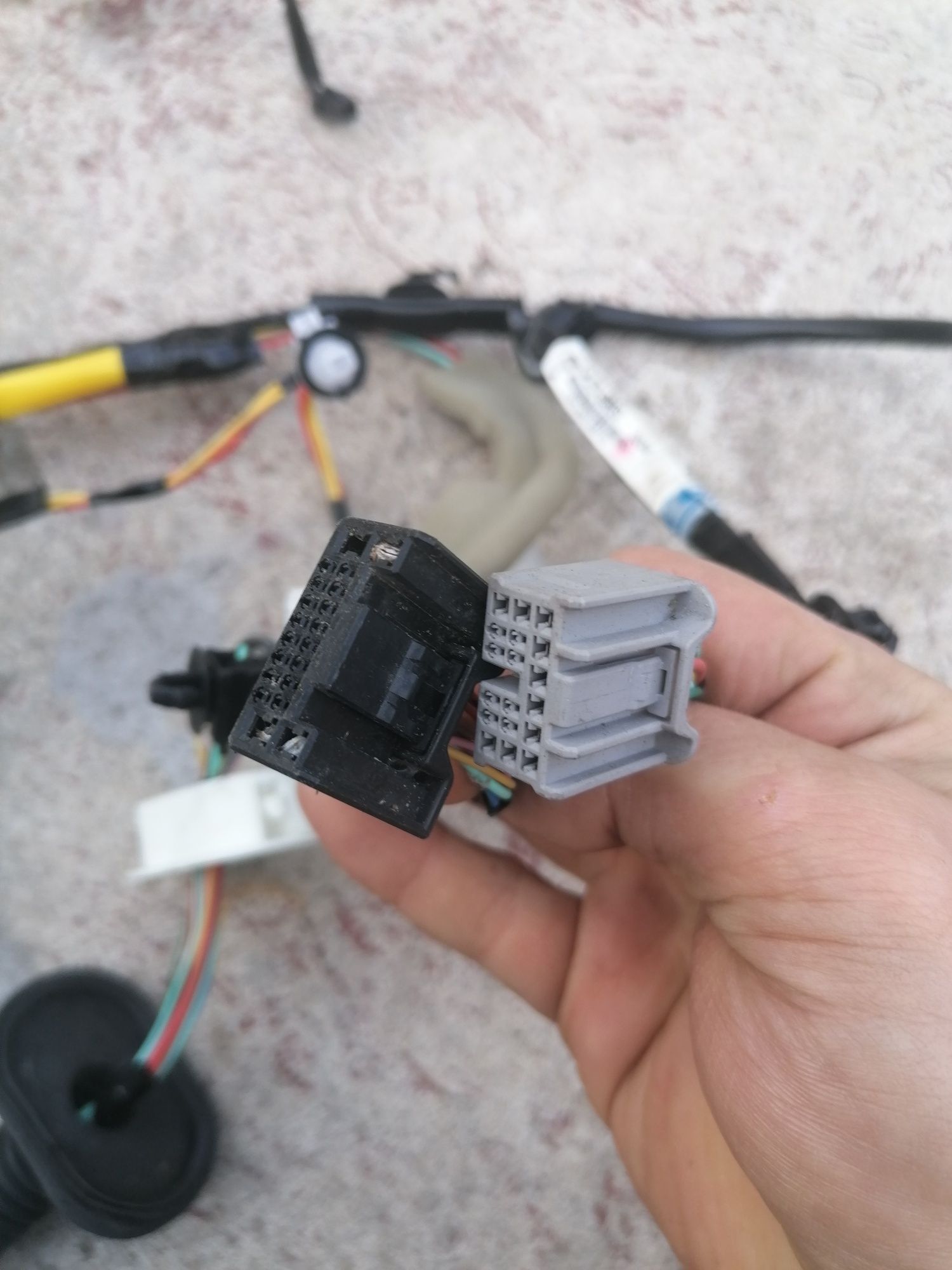 Suzuki Swift mk8 instalacja drzwi przednie prawe wersja 5 drzwiowa