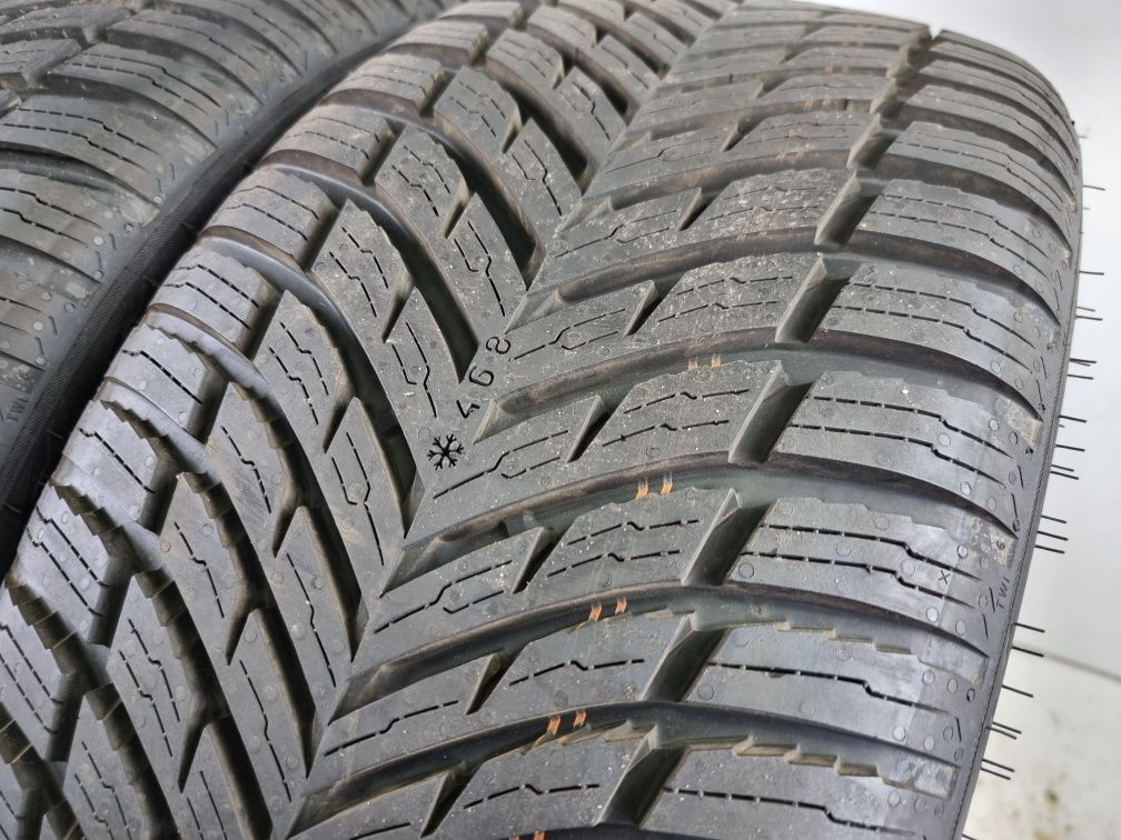 Bardzo ładne opony całoroczne 225/40R18 Nokian Dot.2022  op.365